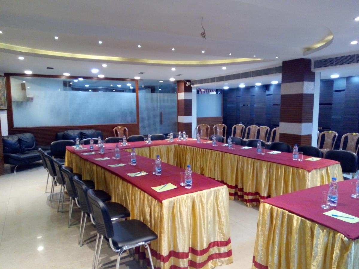Hotel Q-Inn Calcutta Exterior foto
